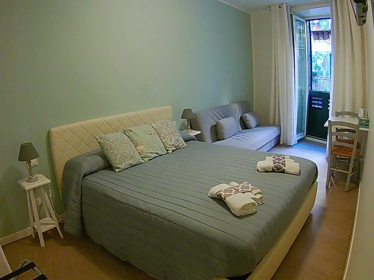 Persiane Al Cassaro Bed & Breakfast Palermo 3*,  Italy