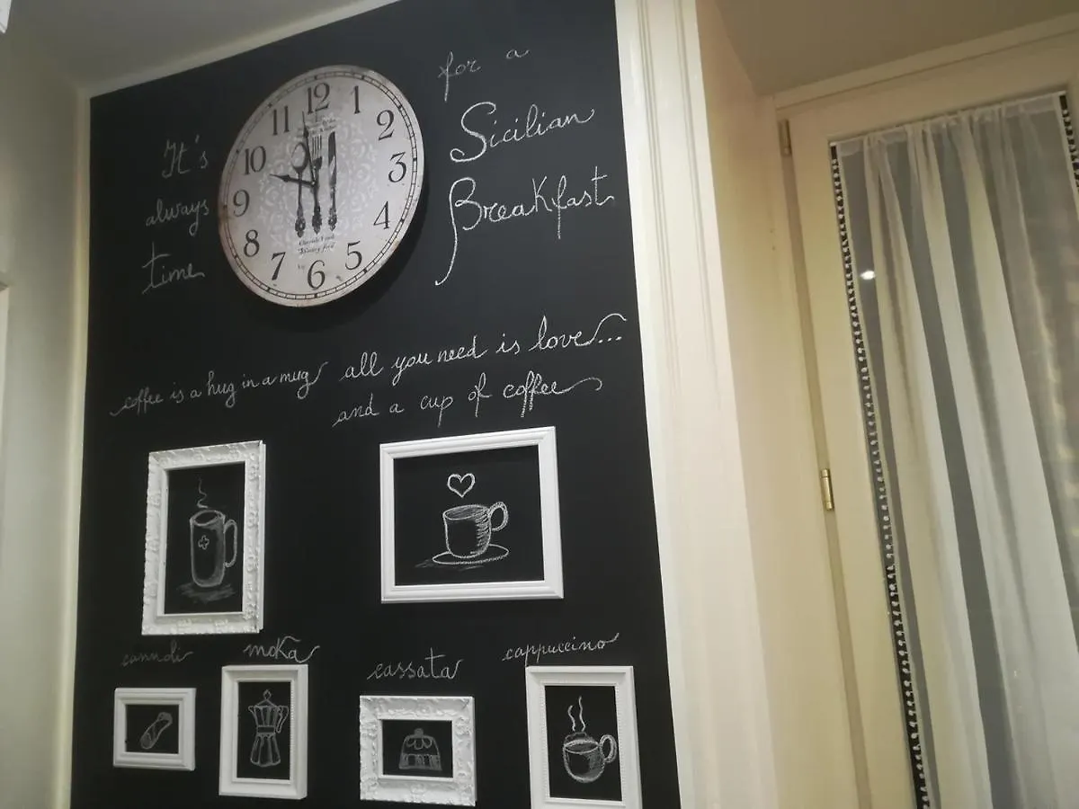 Persiane Al Cassaro Bed and Breakfast Palermo Bed & Breakfast